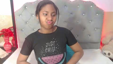 Snapshot of valentinavega18x chatting on November 16, 3:34 am valentina vega online show from November 16, 3:34 am