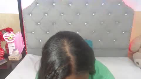 Snapshot of valentinavega18x chatting on November 26, 4:46 am valentina vega online show from November 26, 4:46 am