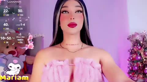 Snapshot of valentinne_marian chatting on December 22, 6:06 am Marian online show from December 22, 6:06 am