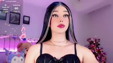 Snapshot of valentinne_marian chatting on December 27, 5:52 am Marian online show from December 27, 5:52 am