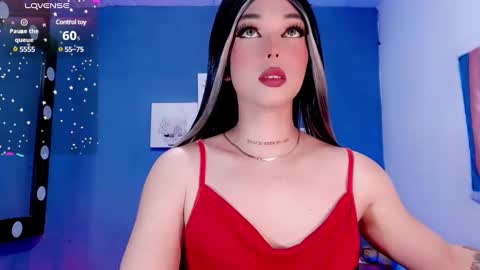 Snapshot of valentinne_marian chatting on January 13, 2:07 am Marian online show from January 13, 2:07 am