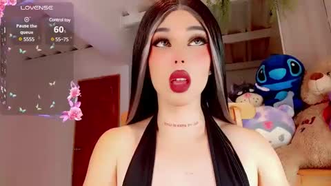 Snapshot of valentinne_marian chatting on February 16, 7:37 am Marian online show from February 16, 7:37 am