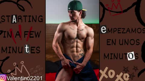 Snapshot of valentino_2201 chatting on June 6, 1:43 am Valentino - 15 OFF valentino2201 online show from June 6, 1:43 am