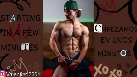 Snapshot of valentino_2201 chatting on June 8, 12:03 am Valentino - 15 OFF valentino2201 online show from June 8, 12:03 am