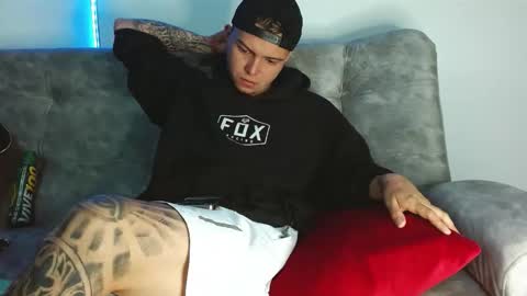 Nick online show from December 3, 12:25 pm