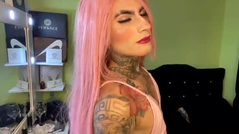 valentino_bs online show from January 19, 4:11 pm