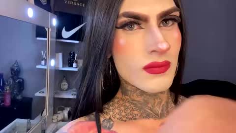 valentino_bs online show from March 16, 1:55 am