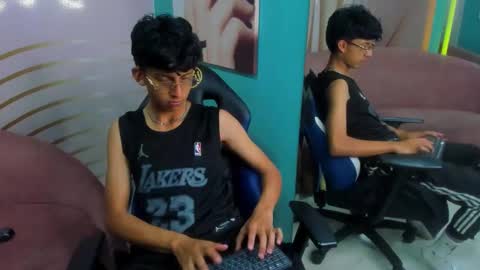 valentino lux online show from November 25, 3:28 am