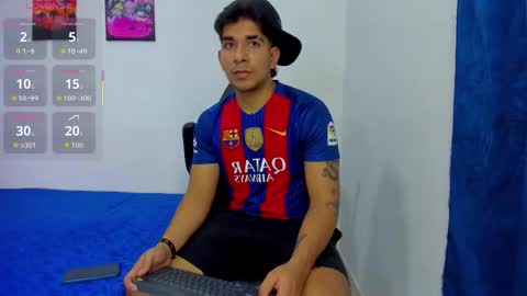 Snapshot of valentino_santos chatting on October 18, 5:57 pm valentino santos online show from October 18, 5:57 pm