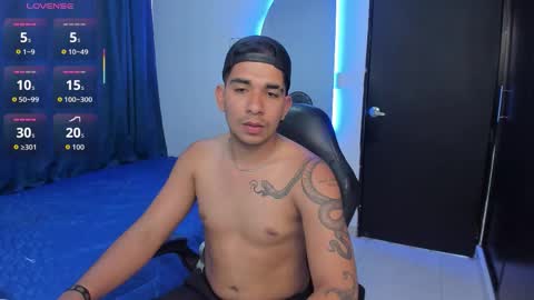 Snapshot of valentino_santos chatting on November 9, 7:56 pm valentino santos online show from November 9, 7:56 pm