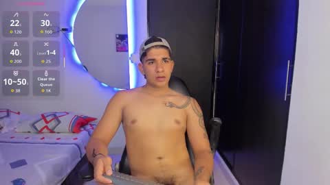 Snapshot of valentino_santos chatting on November 22, 6:40 pm valentino santos online show from November 22, 6:40 pm