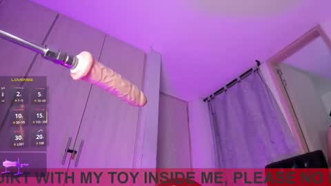 Snapshot of valentinomoreti chatting on March 2, 5:41 am Valentino online show from March 2, 5:41 am