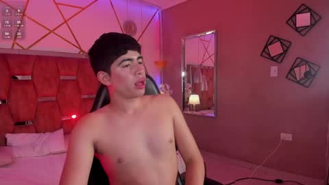 Snapshot of valentinosalvatore chatting on April 6, 4:46 am Valentino online show from April 6, 4:46 am