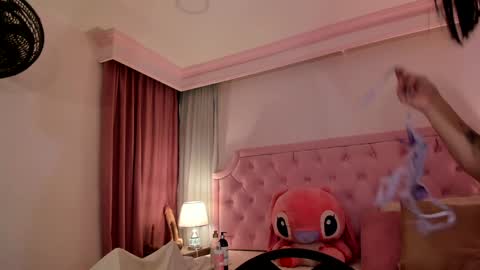 Vale Toro  online show from January 19, 11:45 am