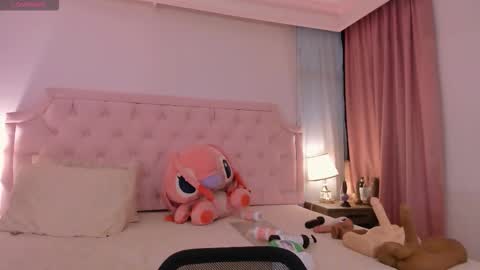 Vale Toro  online show from December 22, 12:13 pm