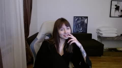 Snapshot of valents_cherry chatting on October 28, 4:09 pm Valentina online show from October 28, 4:09 pm