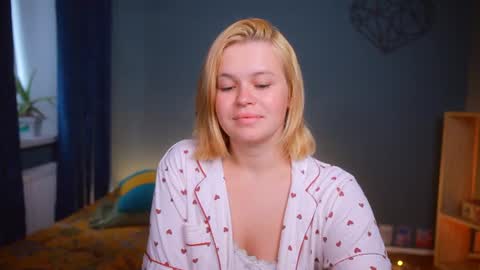 Snapshot of valeri______ chatting on July 10, 7:34 am valeri______ online show from July 10, 7:34 am