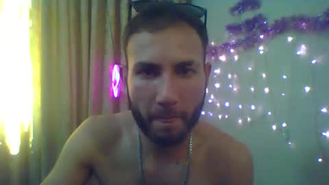 Snapshot of valeri_cove chatting on December 13, 3:11 pm Valeri Cove online show from December 13, 3:11 pm