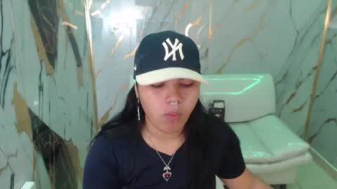 Snapshot of valeri_harpers4 chatting on November 18, 11:36 am valeri_harpers4 online show from November 18, 11:36 am