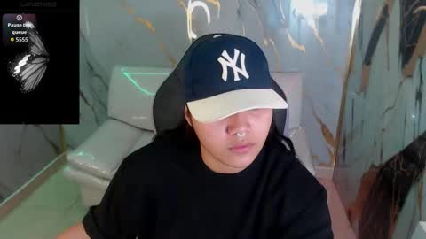 Snapshot of valeri_harpers4 chatting on December 4, 4:27 pm valeri_harpers4 online show from December 4, 4:27 pm