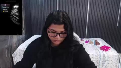 Snapshot of valeri_harpers4 chatting on July 23, 6:50 pm valeri_harpers4 online show from July 23, 6:50 pm