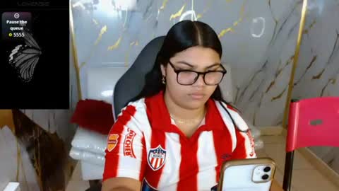 Snapshot of valeri_harpers4 chatting on July 29, 7:23 pm valeri_harpers4 online show from July 29, 7:23 pm
