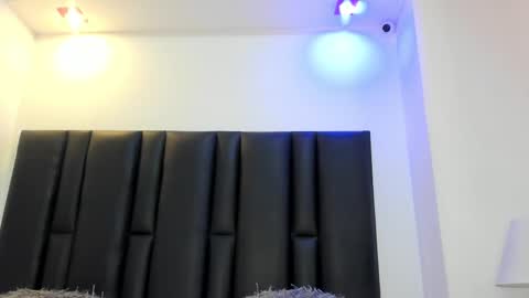 valeri_tafur online show from February 21, 10:39 am