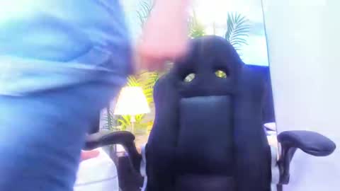 valeri_tafur online show from October 4, 11:08 am