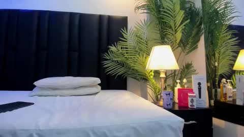 valeri_tafur online show from February 7, 11:03 am