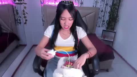 Snapshot of valeria_dark_ chatting on June 27, 7:30 pm valeria online show from June 27, 7:30 pm