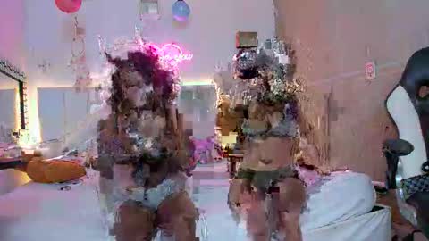 Snapshot of valeria_horni chatting on November 13, 9:36 pm valeria_horni online show from November 13, 9:36 pm