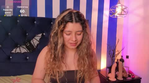 Snapshot of valeria_rouse28 chatting on October 29, 5:58 pm valeria_rouse28 online show from October 29, 5:58 pm