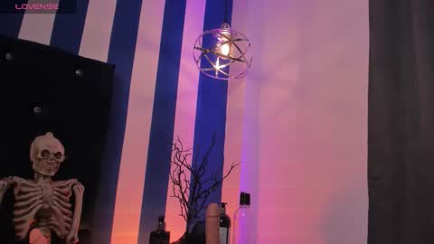 Snapshot of valeria_rouse28 chatting on October 31, 5:58 pm valeria_rouse28 online show from October 31, 5:58 pm