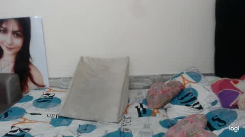 valeria online show from December 3, 5:20 am