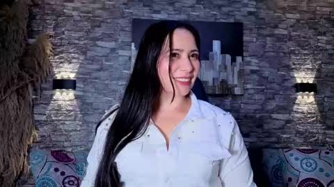 valeria_vg online show from May 1, 11:15 am
