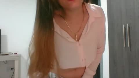 valeriafrannco online show from March 12, 5:13 am