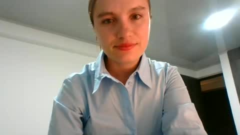 valeriafrannco online show from July 4, 6:52 am