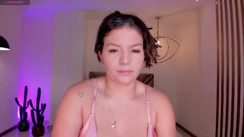 Snapshot of valeriaroldanx chatting on July 2, 11:38 am Valeria online show from July 2, 11:38 am
