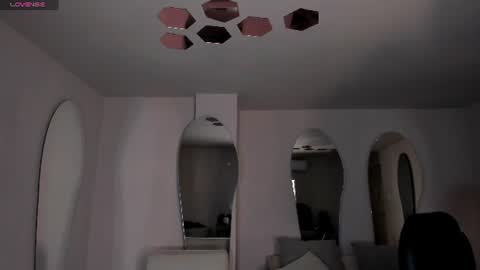 Snapshot of valeriavelvet chatting on July 24, 11:19 am Vale online show from July 24, 11:19 am