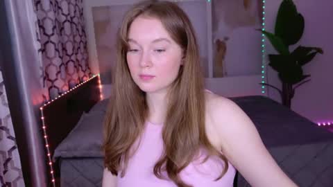 Snapshot of valericherry chatting on June 14, 5:42 am ValeriCherry online show from June 14, 5:42 am