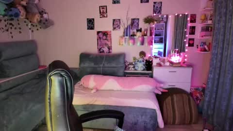 Snapshot of valerie_cutee chatting on October 12, 7:57 pm Lera online show from October 12, 7:57 pm