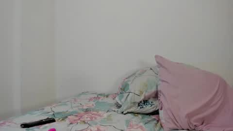 Valerie online show from February 13, 9:44 pm