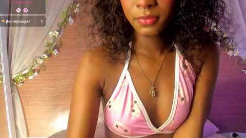 valerie_zans online show from September 18, 4:58 am