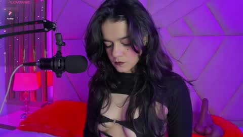 Snapshot of valeriekay_ chatting on November 14, 1:54 pm Valeria online show from November 14, 1:54 pm