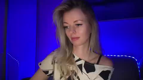 Valerie  online show from March 12, 5:19 pm