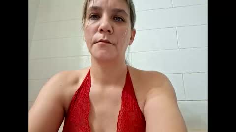 Snapshot of valerierayne13 chatting on March 22, 5:33 am ValerieRayne online show from March 22, 5:33 am