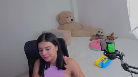 valerihouse_ online show from July 11, 1:41 am