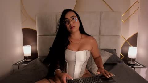 Valeria  online show from November 19, 7:36 pm