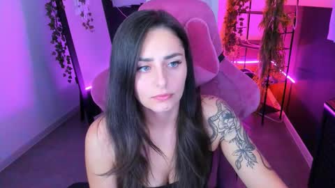 Snapshot of valeriiemills chatting on October 3, 4:26 pm Valerie online show from October 3, 4:26 pm