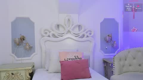 Snapshot of valerith_vega chatting on October 8, 12:03 pm online show from October 8, 12:03 pm